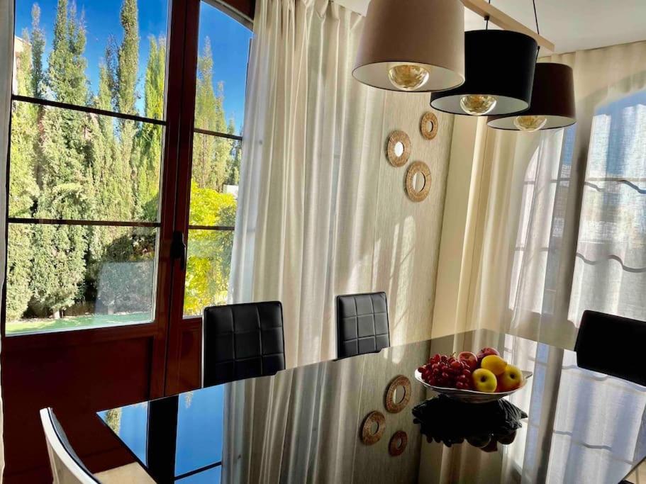 Villa Deluxe,White Beach,Mountains ฟีเนสตรัต ภายนอก รูปภาพ